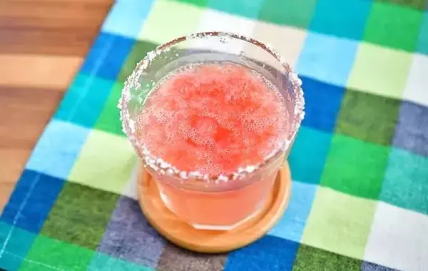 「かき氷機いらず！　スイカとジッパー袋で作る『簡単シャーベット』【管理栄養士のレシピ】」の画像