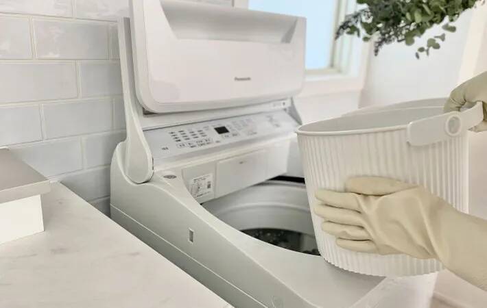 枕カバーと便座を覆うカバー、一緒に洗濯すると汚い？　洗濯のプロの「気になる回答」は…