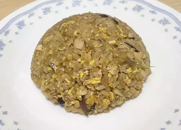 「細かく刻んで炒めるだけ！ 定番の『薬味』をチャーハンに入れてみたら「食べやすい」」の画像