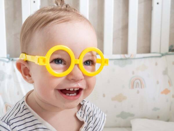 初めてメガネをかけた赤ちゃんの動画に５８万 いいね 涙が出てきた 21年9月10日 エキサイトニュース