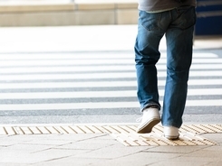 駅でわざとぶつかられた人の体験談 ぶつかってきた相手に怒鳴られた 小柄でおとなしそうな女性を狙ってる 18年8月26日 エキサイトニュース