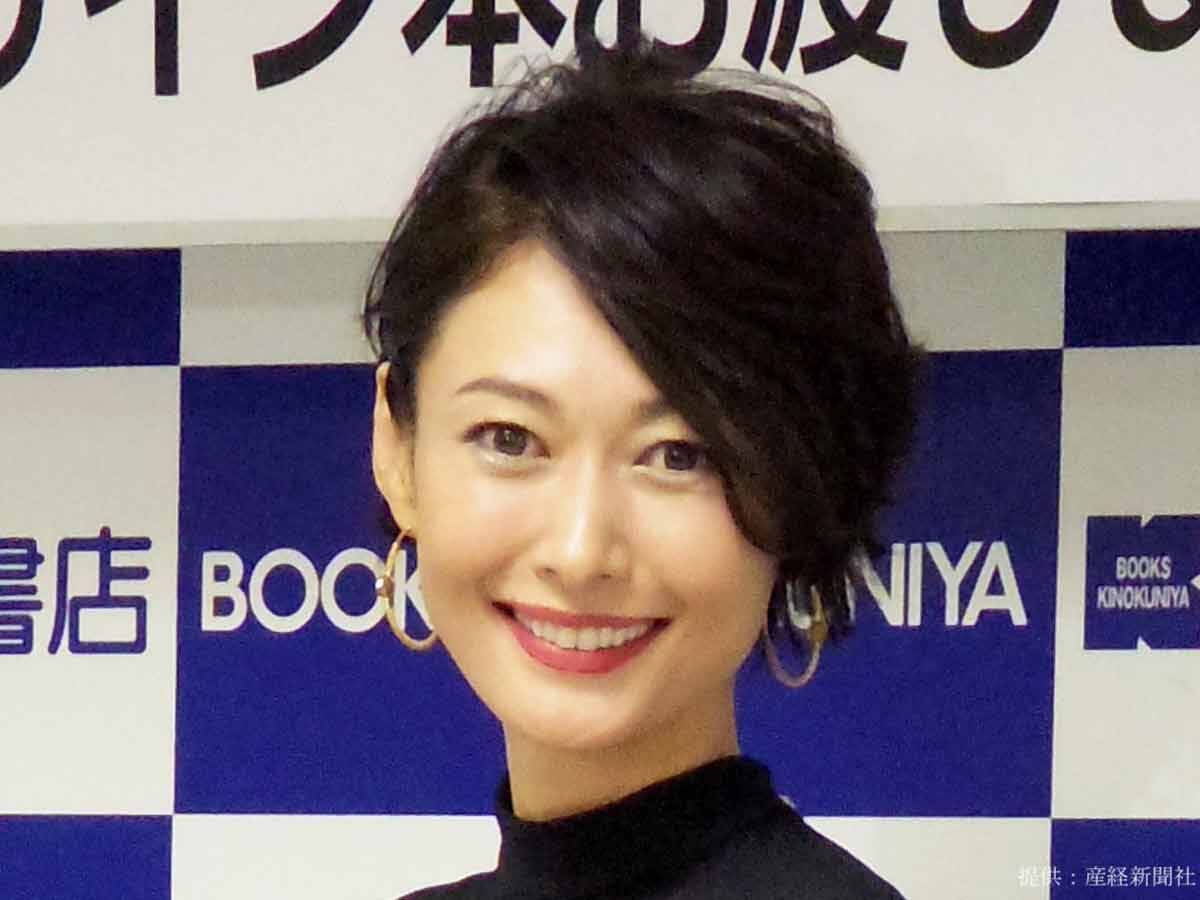 田丸麻紀 セルフカットしたヘアスタイルを披露 プロみたい とファン絶賛 年5月18日 エキサイトニュース