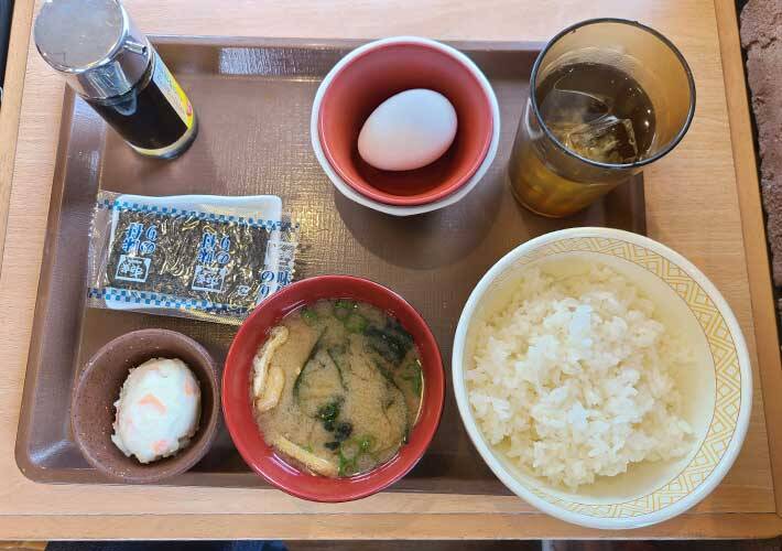 すき家の朝食を食べてみて驚愕 考え方が変わった 吉野家や松屋との違いも食べ比べ 年9月30日 エキサイトニュース 2 5