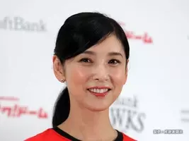 真中瞳の現在の姿に衝撃 東風万智子 に改名した理由や 結婚は 年8月3日 エキサイトニュース