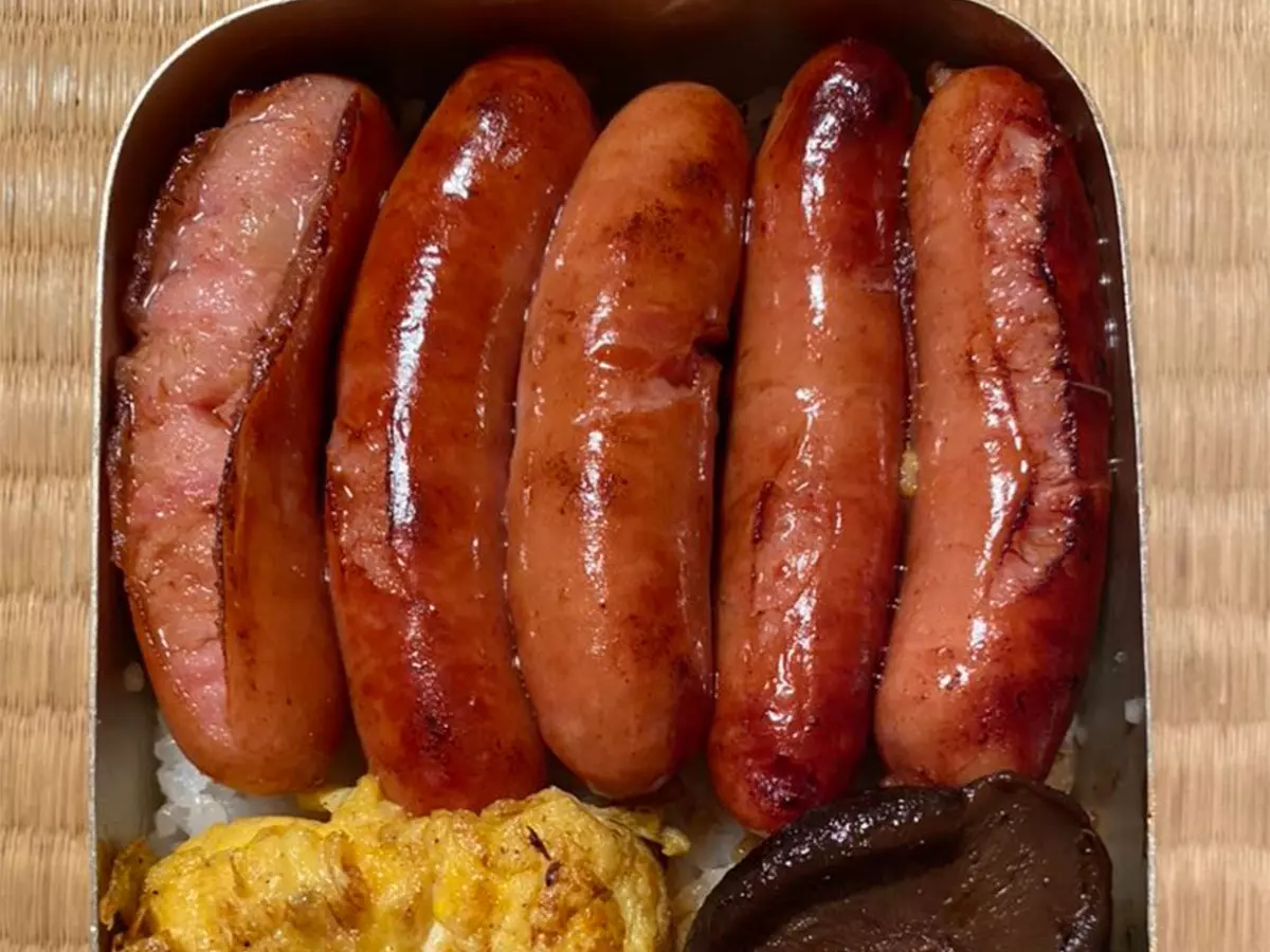 空腹になる? 映えない弁当