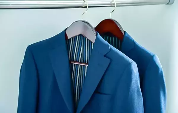 「「一度着て、まだ洗わない服は…」　洗濯のプロが『保管場所』をアドバイス【冬服のニオイ対策】」の画像