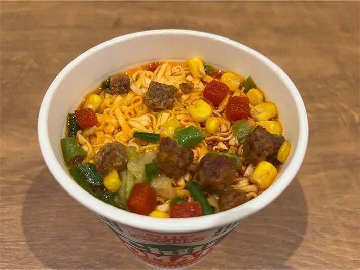「これ、アメリカで好きだった味に似てる！」外国人が『日清のカップヌードル』を食べて感じた意外な共通点