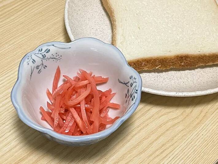 紅ショウガとマヨネーズを混ぜて…　1000Wで3分焼いた結果に「朝にピッタリ」「目が覚める！」