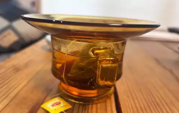 「リプトンがすすめる『梅しそ紅茶』　ひと口飲んでみると？「思っていた以上に…」」の画像