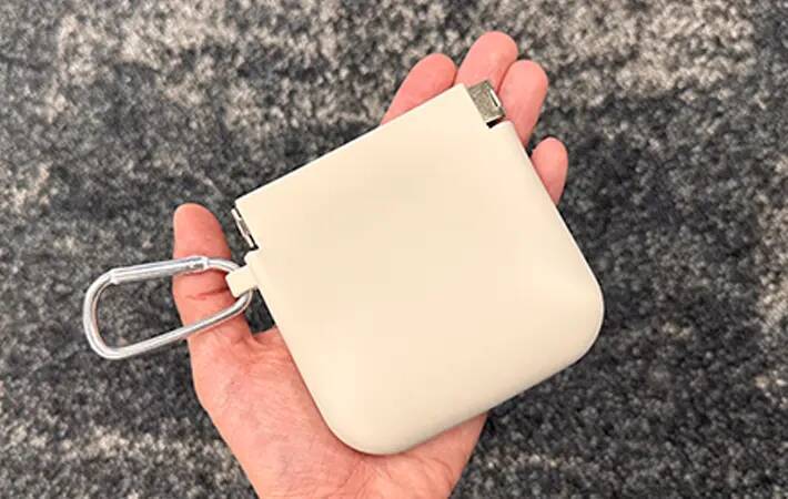 「これがゴミ箱なの？」「ぜんぜん見えないし機能的」　評判の『スリコ』ポータブルゴミ箱がこちら！