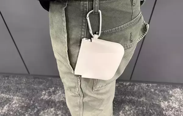 「「これがゴミ箱なの？」「ぜんぜん見えないし機能的」　評判の『スリコ』ポータブルゴミ箱がこちら！」の画像