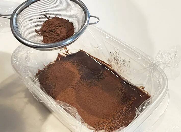 材料3つ、レンチン1分　混ぜて冷やすだけの『生チョコ風』スイーツに「口でとろける」「ぜい沢な風味」