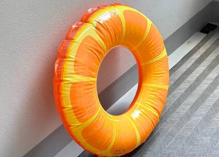 プールじまいの新常識？浮き輪の保管に「ベビーパウダー」を使ってみた