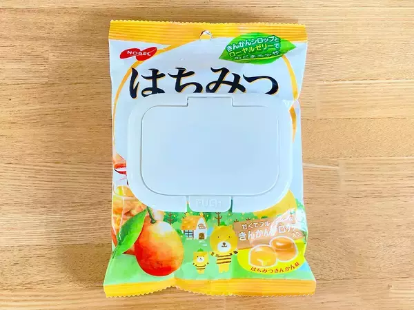 新品のお菓子のパッケージに『ウエットシートの蓋』　思わぬ活用法がすごすぎた！