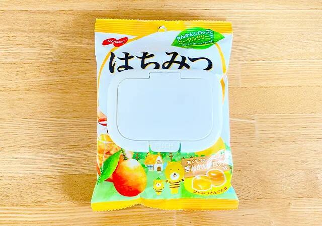 新品のお菓子のパッケージに『ウエットシートの蓋』　思わぬ活用法がすごすぎた！