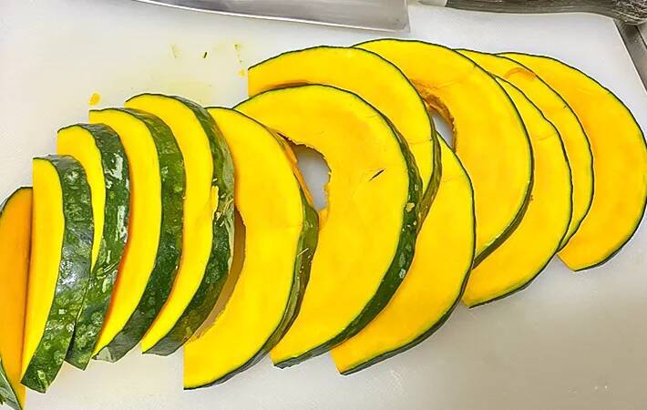 家にカボチャがあったら絶対作って！　レンチンだけで絶品『かぼちゃのマヨチーズ和え』