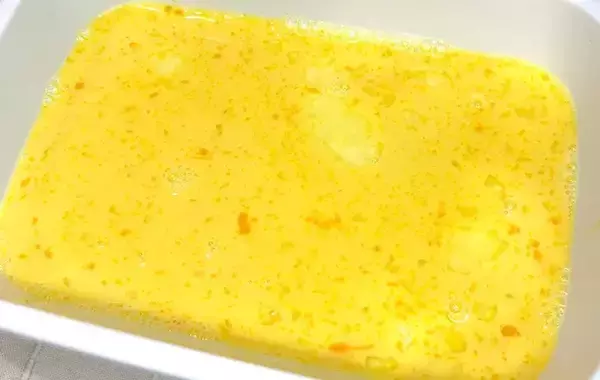 「メロンパンを卵液に浸して…　できた一品に「ずっと食べていたい」「新感覚すぎる」」の画像