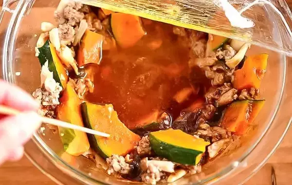 「手軽なキーマカレー　ハウス食品に聞いた！おすすめ食材と簡単アレンジ【管理栄養士が実践】」の画像