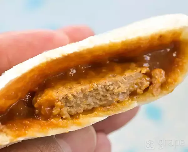 「【限定】ディズニーのランチパックはひと味違う！？　食べてみたら「ん？この味…」」の画像