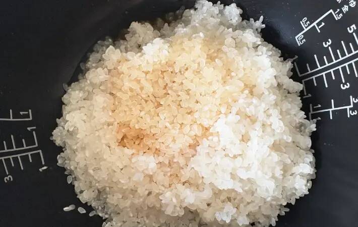 炊飯前に『2袋』入れてみて　炊き上がったご飯が「きのこの香り広がる」