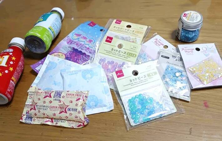 たまった保冷剤の『中身』を使う！　意外な活用法に「捨てなくてよかった」「夏にピッタリ」