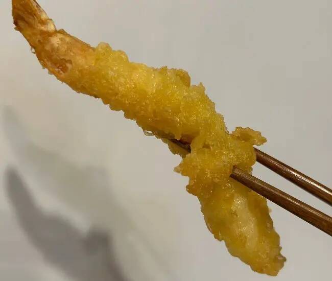 しなしなの天ぷら　霧吹きで吹きかけたのは？食べ方に「次からコレ」「全然違う」