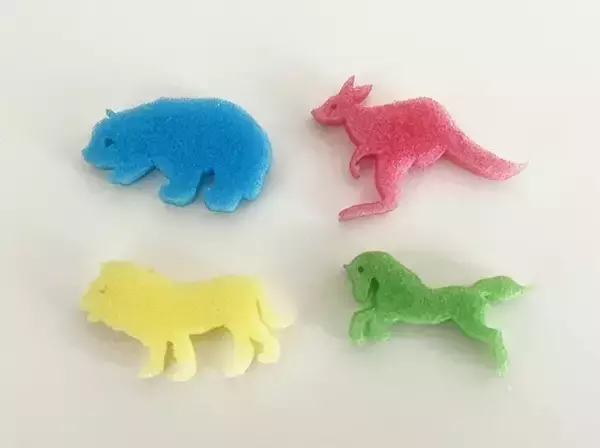 「「お風呂イヤだな…」そんな日に！　ダイソーの“魔法のカプセル”に子供も大人も思わずハマる」の画像