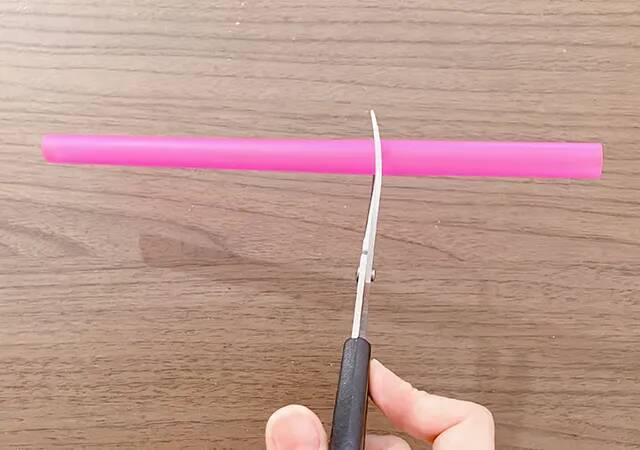 タピオカストローが“神アイテム”に？　切って使うだけの裏ワザ