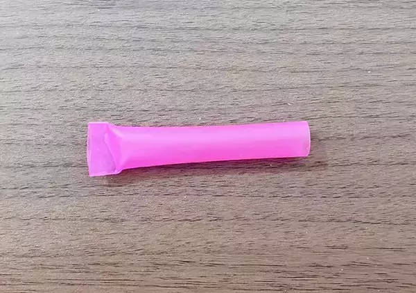 「タピオカストローが“神アイテム”に？　切って使うだけの裏ワザ」の画像