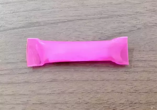 「タピオカストローが“神アイテム”に？　切って使うだけの裏ワザ」の画像