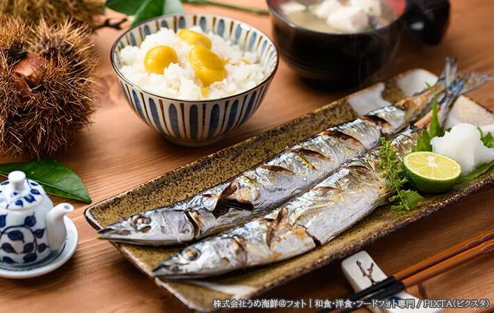 サンマを焼く時の煙、換気扇だけで十分？　部屋にニオイを残さない方法
