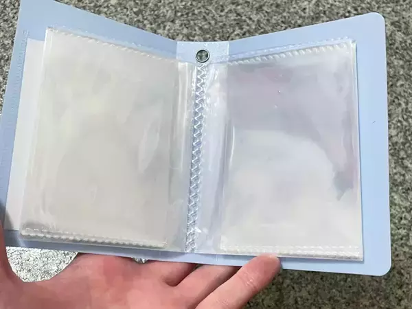 100均の『カードファイル』を旅行に！　「じゃない使い方」がパッキングに便利だった