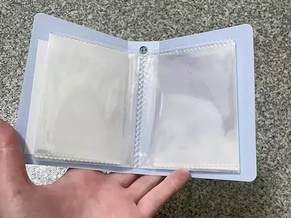 「100均の『カードファイル』を旅行に！　「じゃない使い方」がパッキングに便利だった」の画像