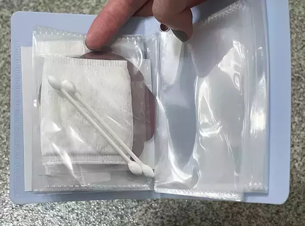 「100均の『カードファイル』を旅行に！　「じゃない使い方」がパッキングに便利だった」の画像