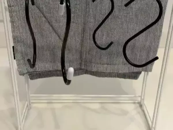 洗った水筒の蓋に『S字フック』を…　場所を取らずに乾かす裏ワザが、こちら