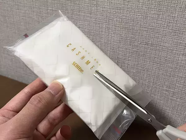 「ジッパー袋にポケットティッシュを入れると便利！　3分で『プチストレス』を解消」の画像