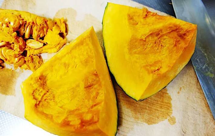 焼いたカボチャと『スーパーカップ』で…家族もびっくりの大胆スイーツ！