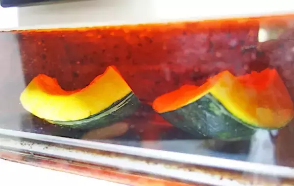 「焼いたカボチャと『スーパーカップ』で…家族もびっくりの大胆スイーツ！」の画像