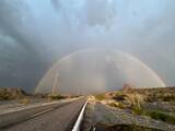 「『短い虹』がどんどん伸びていき…？　車の窓から見えた景色に「こんなの初めて見た！」」の画像5