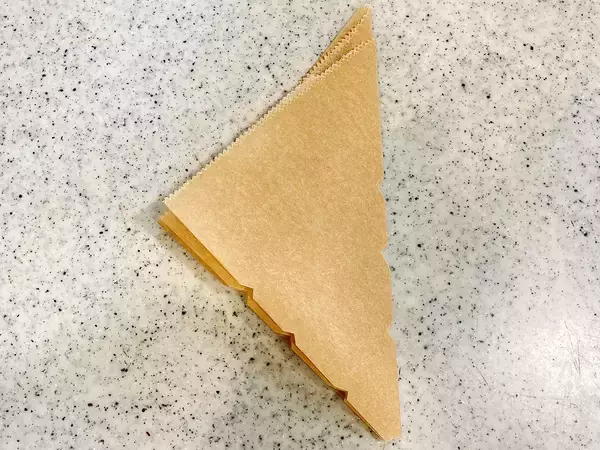 クッキングシートを4つ折りにして？　　まさかの使い道に「目からウロコ」