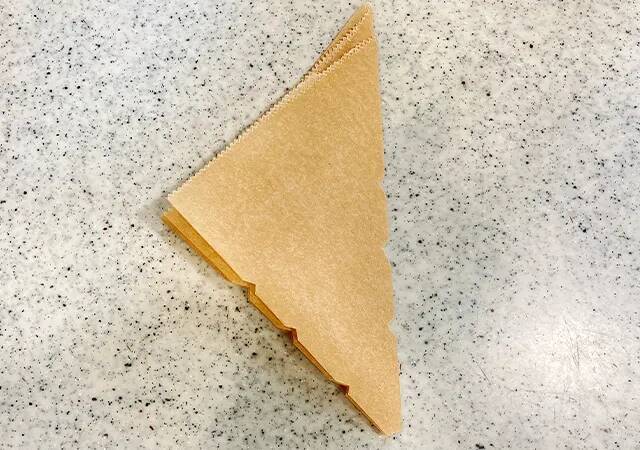 クッキングシートを4つ折りにして？　　まさかの使い道に「目からウロコ」