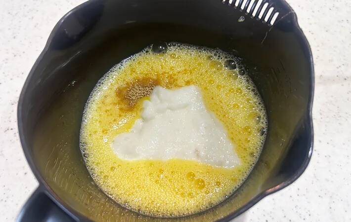 卵2個に加えたのは…？　子供が夢中になる『ふわふわ玉子焼き』【料理の裏技】