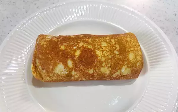 「卵2個に加えたのは…？　子供が夢中になる『ふわふわ玉子焼き』【料理の裏技】」の画像