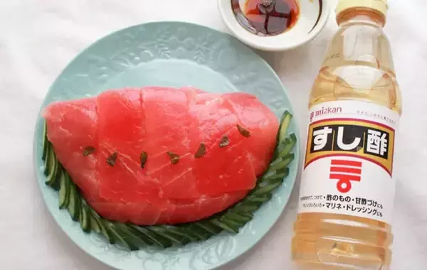 「ご飯を半円形に盛って…完成した『丼ぶり』を思わず二度見「子供が喜ぶ」」の画像