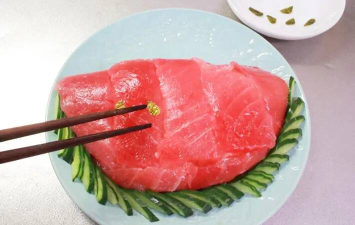 ご飯を半円形に盛って…完成した『丼ぶり』を思わず二度見「子供が喜ぶ」