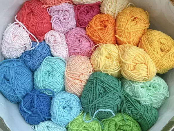 『これがこうなる選手権』　１０種類の毛糸から生み出されたのは…「かわいい」「元気になる」