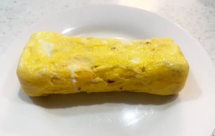 「なに入れたの？」と家族がざわつく玉子焼き　プチプチ食感の正体は…【卵レシピ】