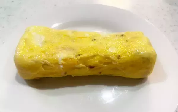 「「なに入れたの？」と家族がざわつく玉子焼き　プチプチ食感の正体は…【卵レシピ】」の画像