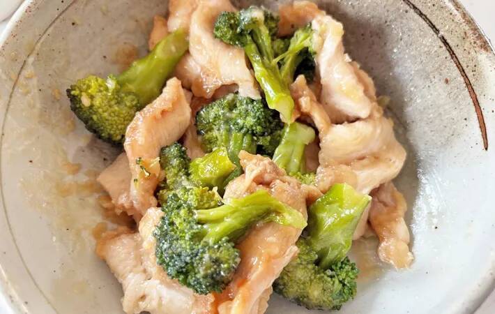 2人分があっという間になくなる！　ブロッコリーと鶏むね肉をレンチンしたら…？