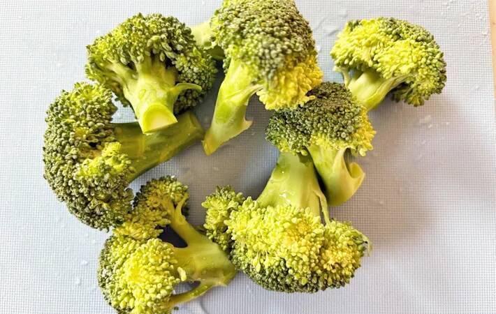 2人分があっという間になくなる！　ブロッコリーと鶏むね肉をレンチンしたら…？